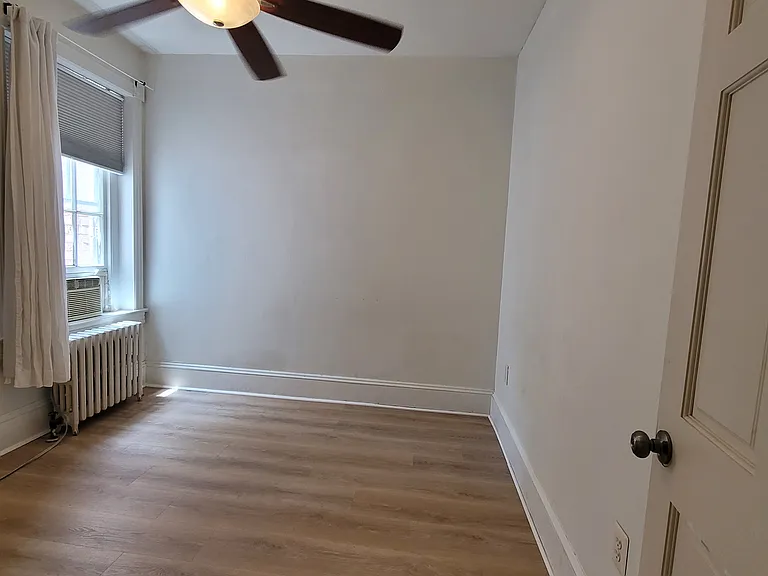 3142 O St NW — Photo 2