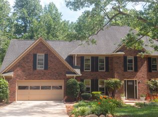 300 Gilderbrook Rd, Greenville, SC 29615
