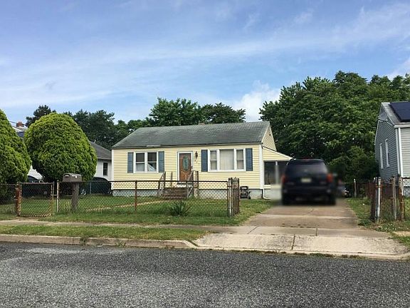 3rd image of 441 Summit Ave