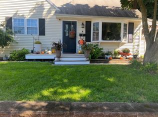 4 Thompson Ct, Vernon, CT 06066