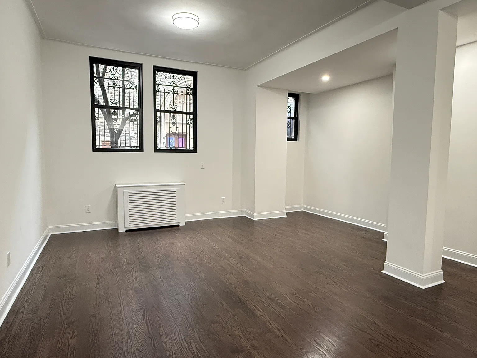 25 West 68th Street — Photo 2
