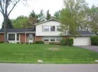 5574 Raven Rd, Bloomfield Hills, MI 48301