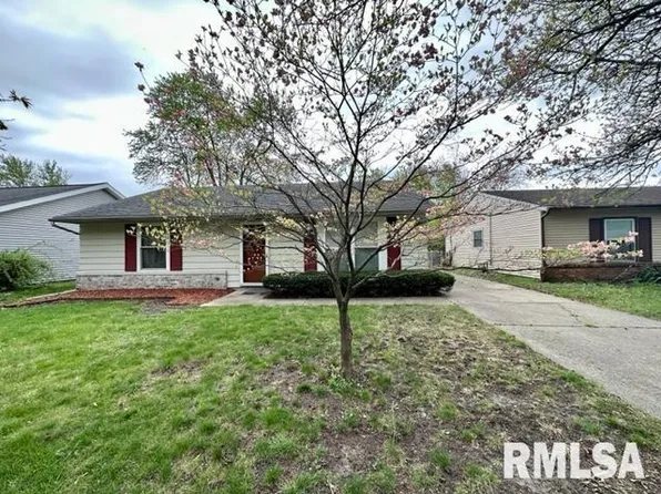 1912 Stonehenge Rd, Springfield, IL 62702