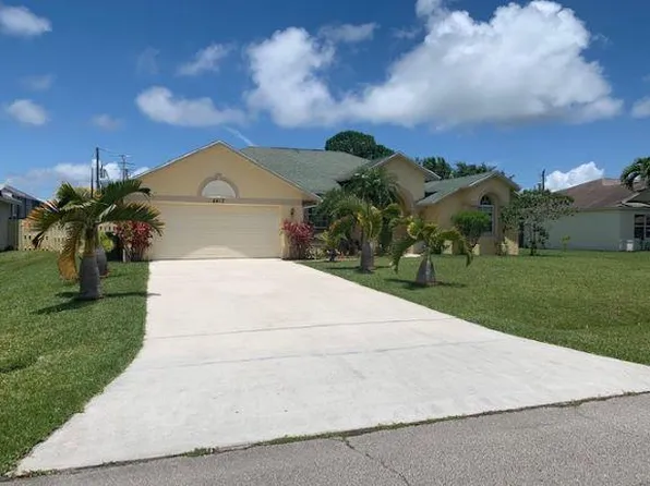 2417 SE Dogwood Avenue, Port St Lucie, FL 34952