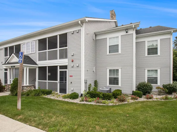 4519 Inverness Ct #48, Dexter, MI 48130