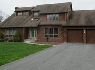 97 Chris Ct, Bangor, PA 18013