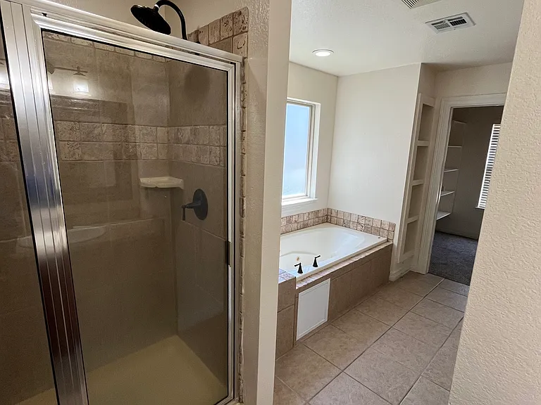 4116 N Rolling Meadows Dr — Photo 15