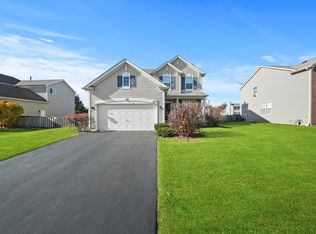 2447 Charismatic Ln, Montgomery, IL 60538