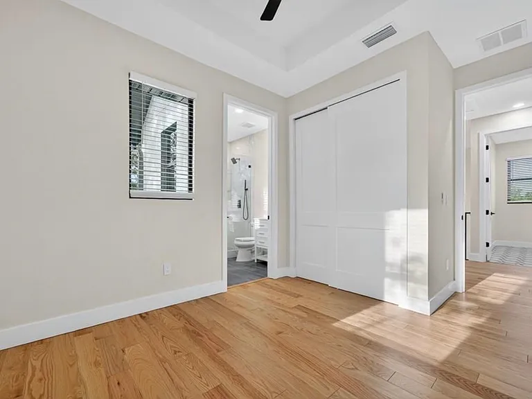 6266 4th Ave S — Photo 38