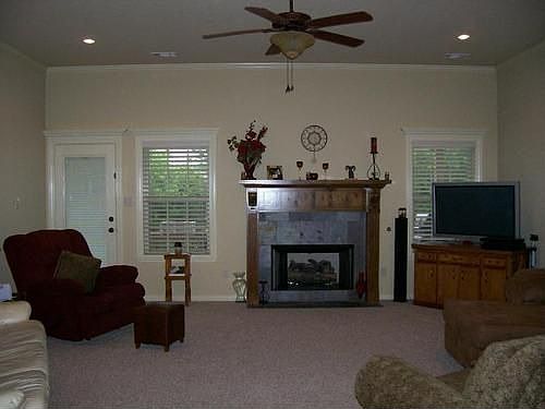 3rd image of 8494 Willow Creek Dr