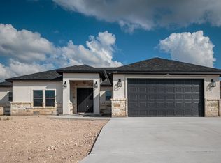 423 Pitaya Ln, Del Rio, TX 78840