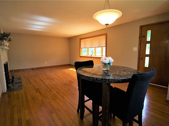 2nd image of 434 Long Dr