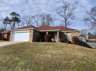 2488 Pleasant Willow Dr, Benton, AR 72015