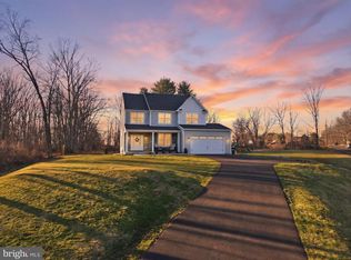 2408 Diamond St, Sellersville, PA 18960
