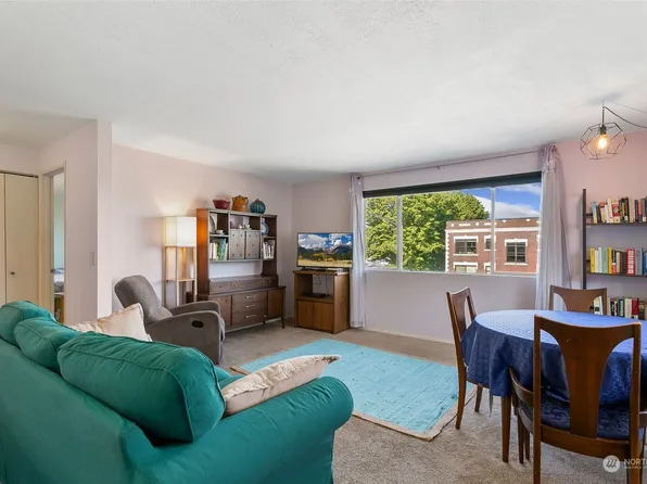 2629 Rucker Avenue #5, Everett, WA 98201