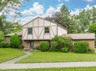 286 Hickory Ln, Delaware, OH 43015