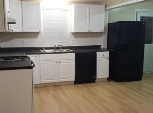 912 W Marsh St, Muncie, IN 47303