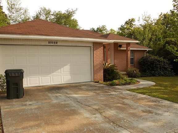 3rd image of 10416 Waterford Dr
