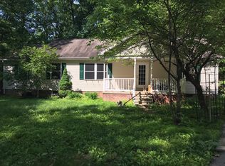 530 Packing House Dr, Hanover, PA 17331