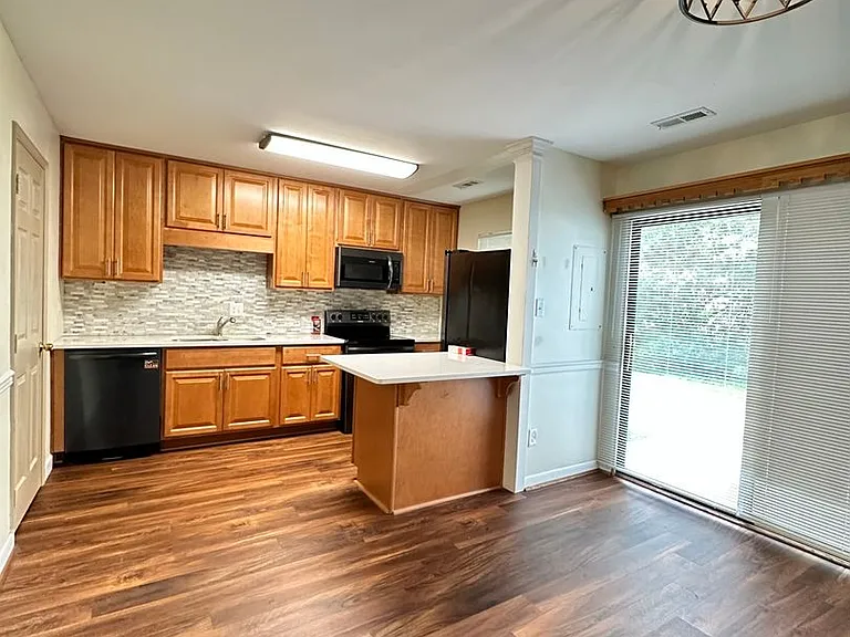 2105 London Company Way — Photo 9