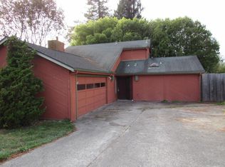 2015 Lilac Ln, Eureka, CA 95503