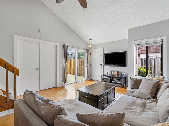 5th image of 4216 Palm Bay Cir APT D