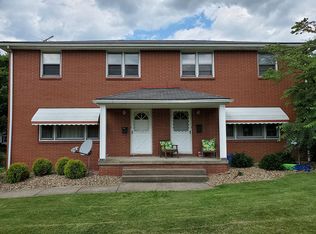 200-202 Meadowbrook Ave, Youngstown, OH