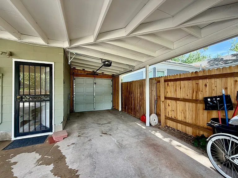 Garage/carport fits one car