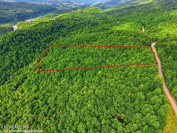 3rd image of Whistle Valley Rd