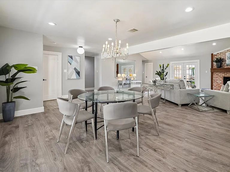 4715 Braesvalley Dr — Photo 11