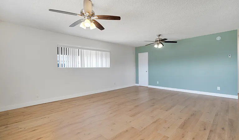 11725 Gilmore St #6 — Photo 6