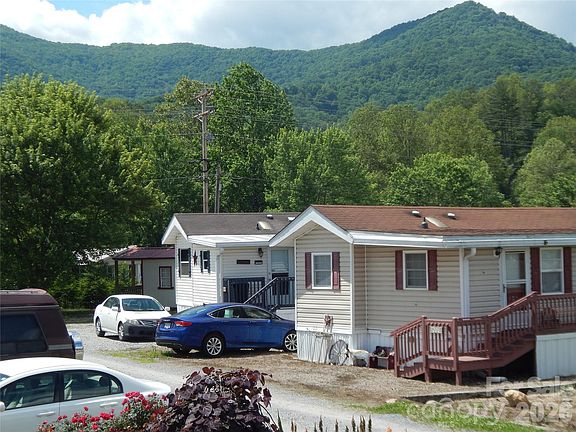 4th image of 219 Pike Point