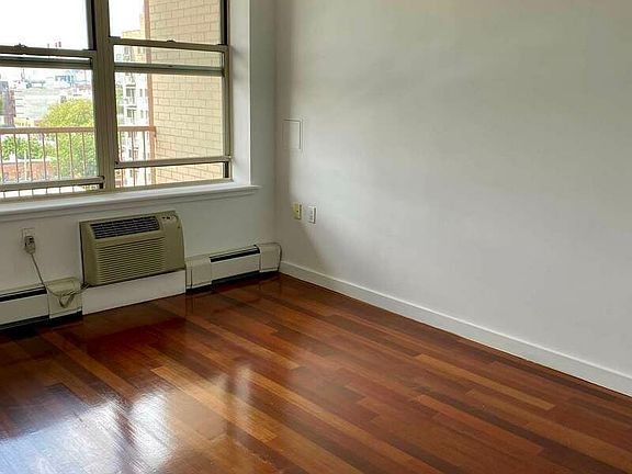 3rd image of 21-24 Newtown Ave #6B