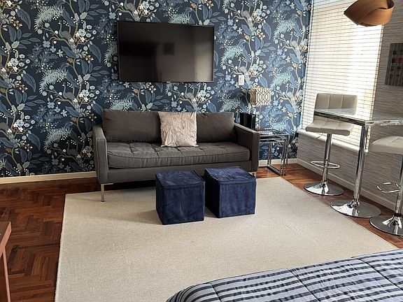 5th image of 250 E 54th St APT 17E