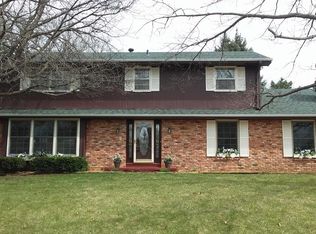 1111 N 121st St, Omaha, NE 68154
