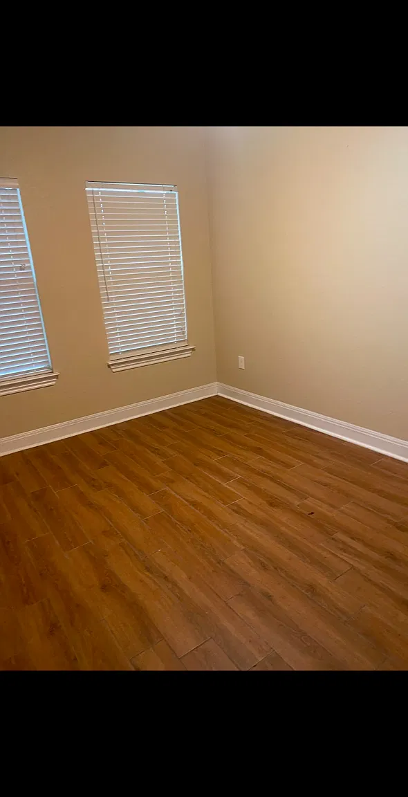 4 bed, 2.5 bath, 1650 sqft, $1,850 — Photo 2