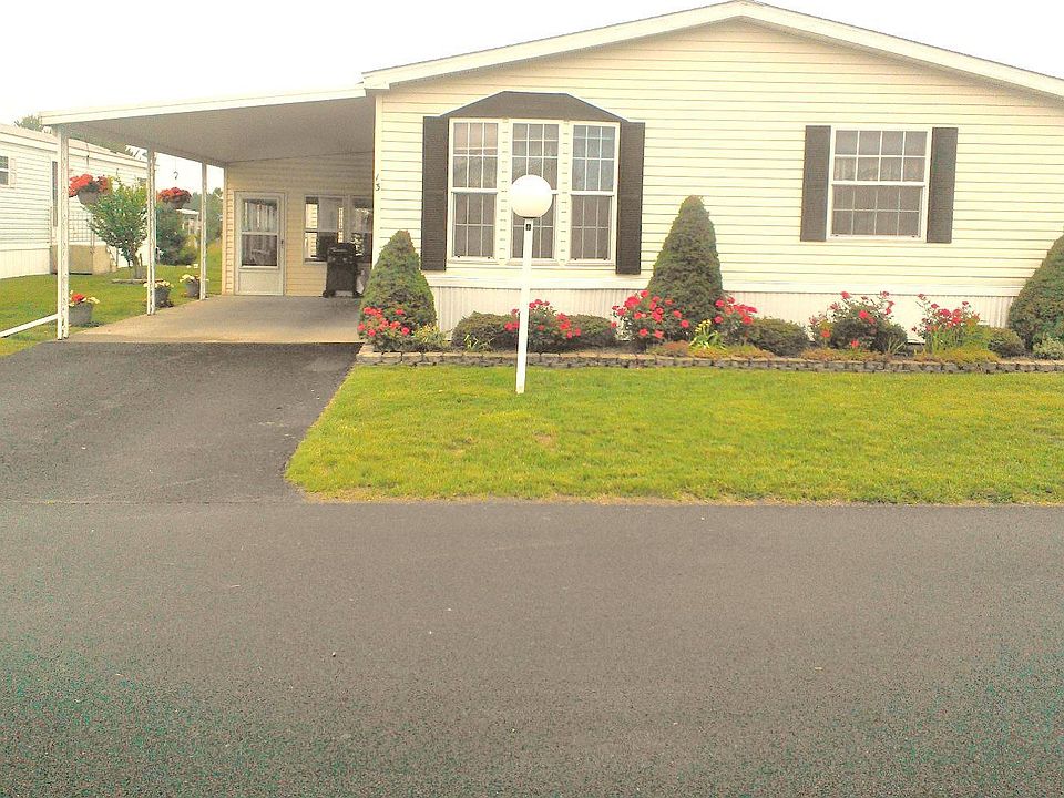 1st image of 13 Lavender Ln
