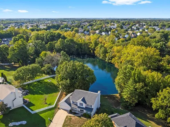 1280 Old Stone Dr, O'Fallon, MO 63368