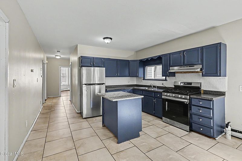 4th image of 81 N Allen Street