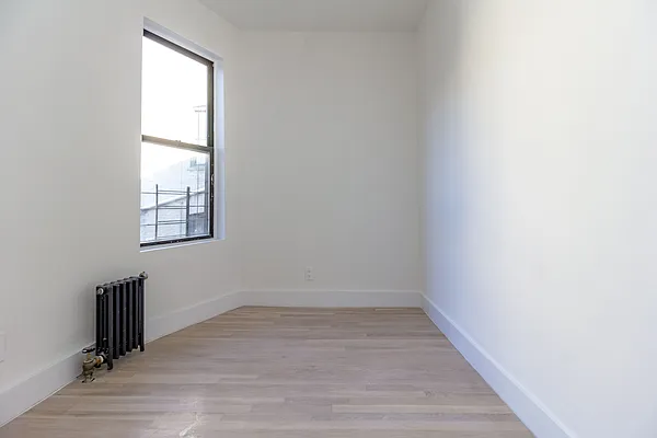 Rented by EXR | media 11