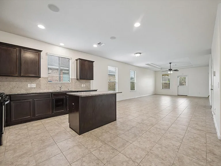 5810 Banyan Oak Ct — Photo 7