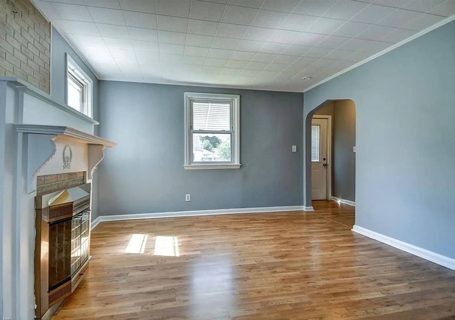 Spacious 4BR House in Norfolk — Photo 4