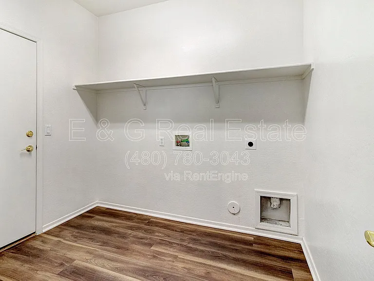 17228 W Elm St — Photo 16