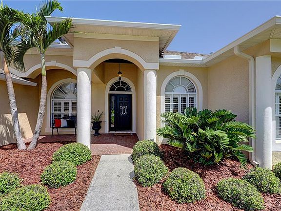 3rd image of 12557 Leatherleaf Dr