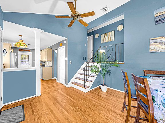 4th image of 833 N Fulton Avenue