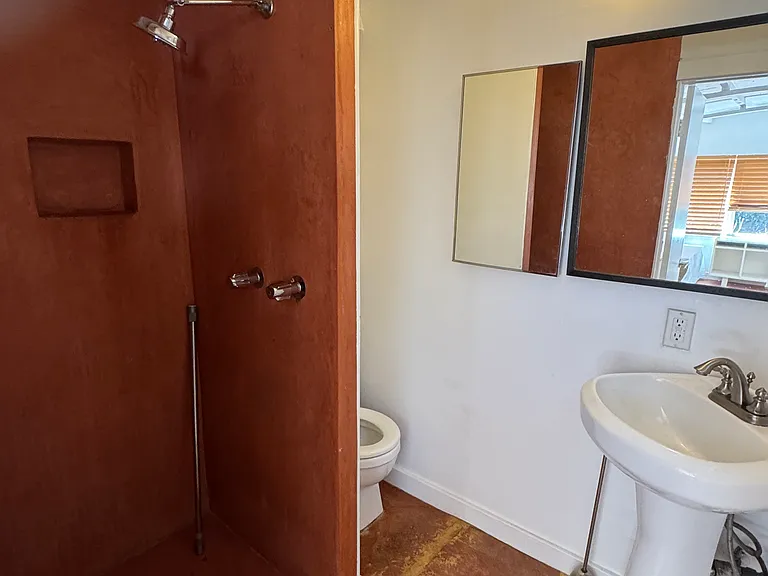 3600 Mountain View Ave #A — Photo 8