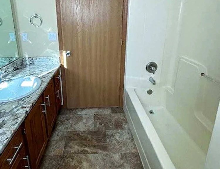 Pine Lake Heights Apartments — Photo 157