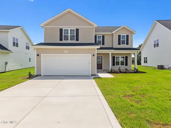 176 Peeler Circle, Raeford, NC 28376