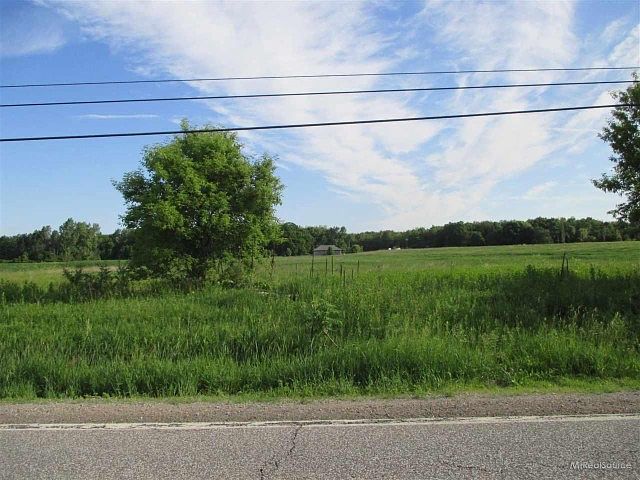 2nd image of 37 Mile Rd