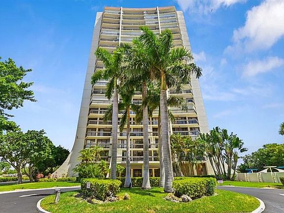 3rd image of 2000 Presidential Way APT 1703